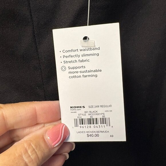 Croft & Barrow Womens Bermuda Shorts Size 24W Regular Black Stretch Slimming NEW - Picture 8 of 10